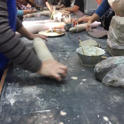 tworzenie ceramiki z gliny